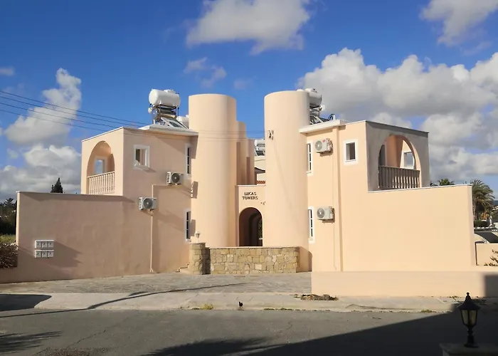Seashell Apartments